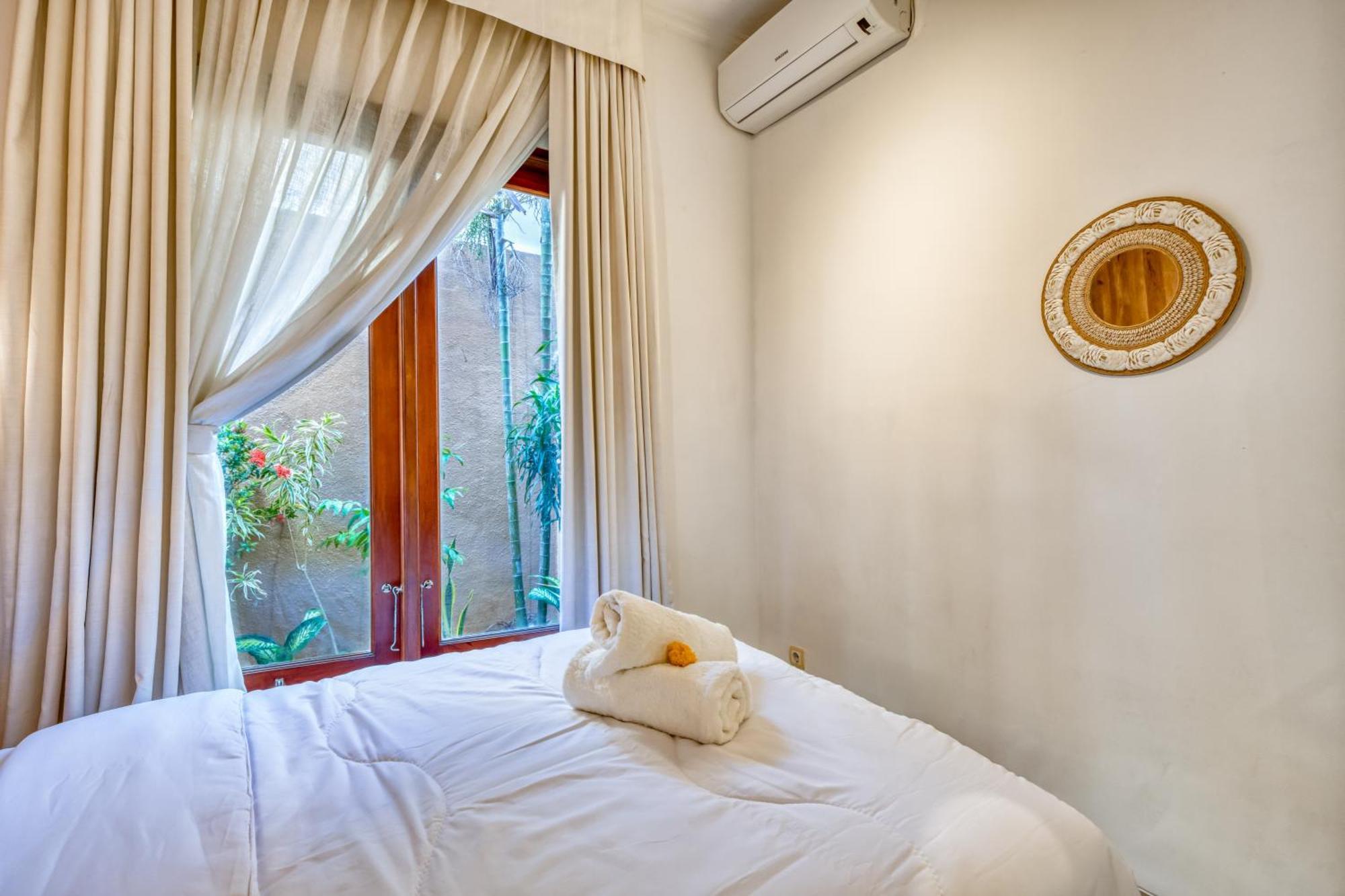 3 Bd Pvt House With Big Common Pool And Gym * Nusa Dua (Bali)
