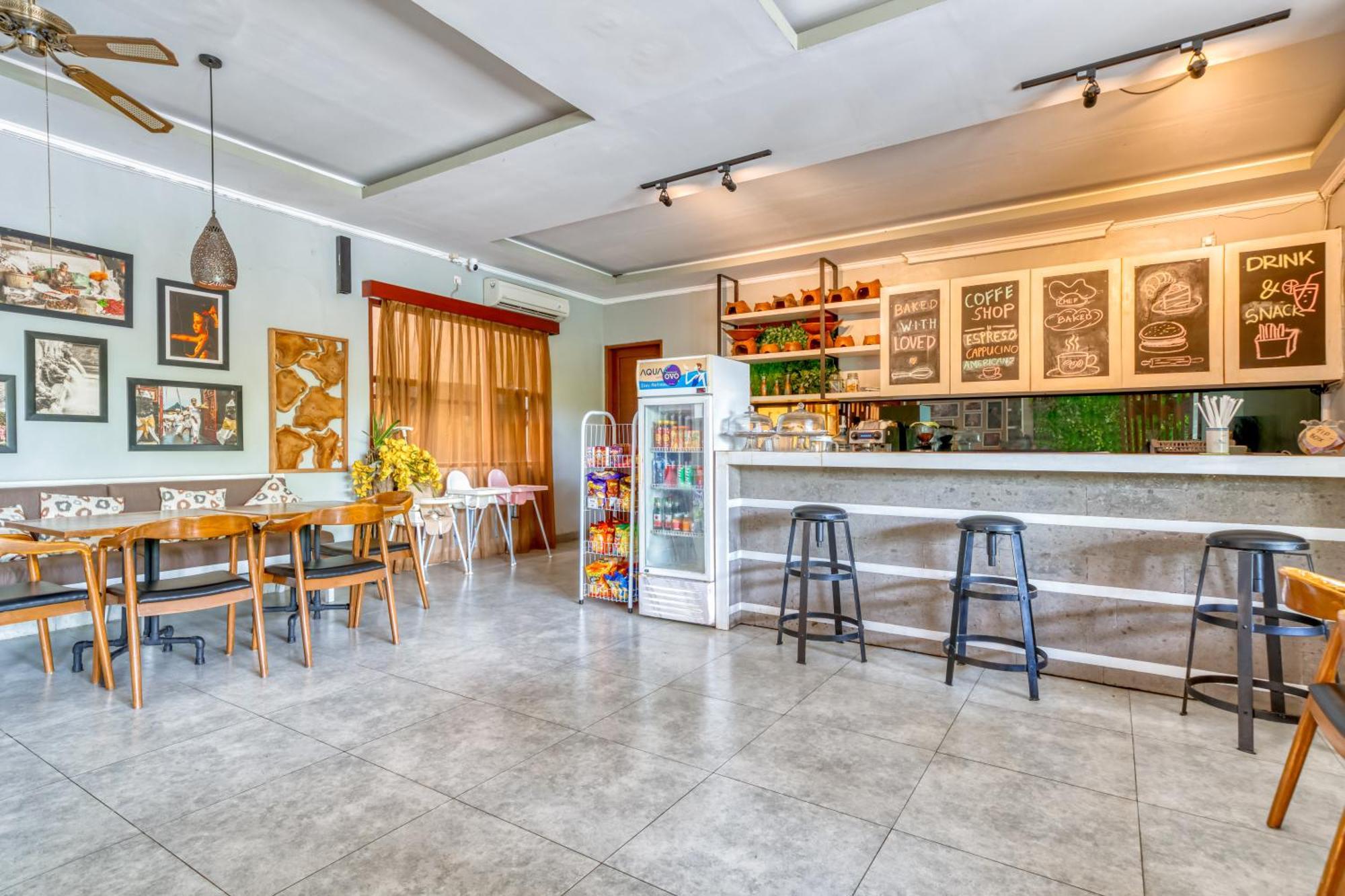 Rumah liburan 3 Bd Pvt House With Big Common Pool And Gym Nusa Dua (Bali)
